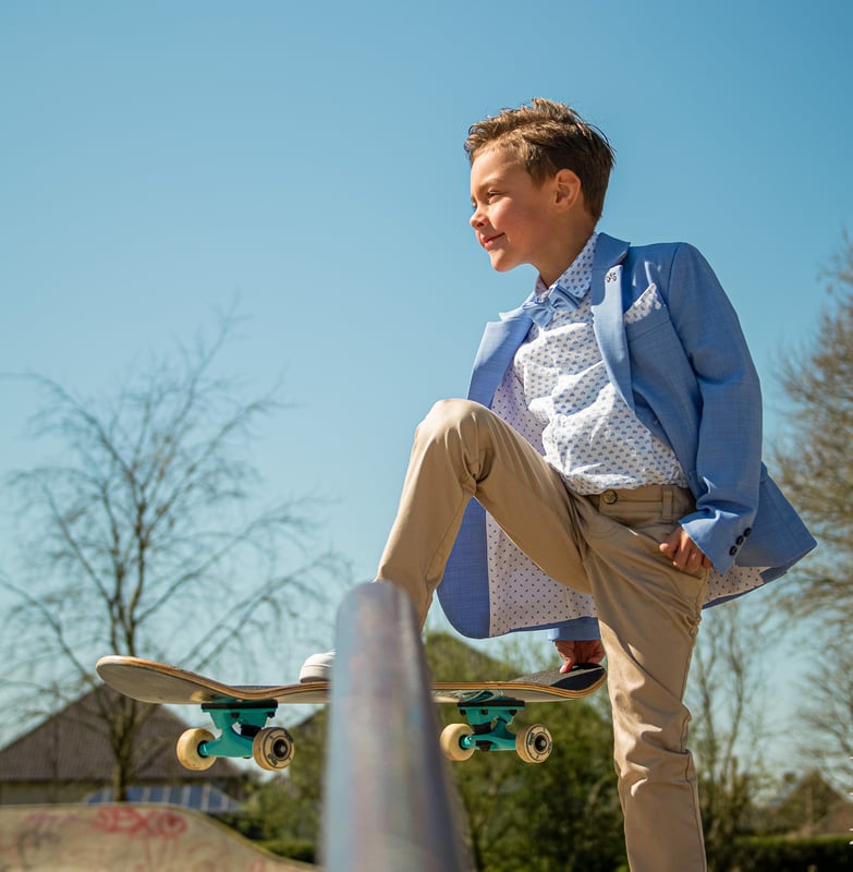 jongen met skateboard