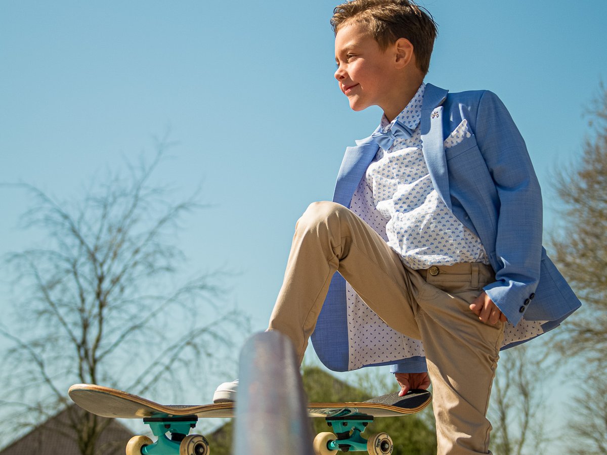 jongen met skateboard