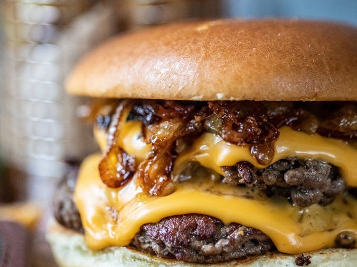 Smashed burgers by Katrien
