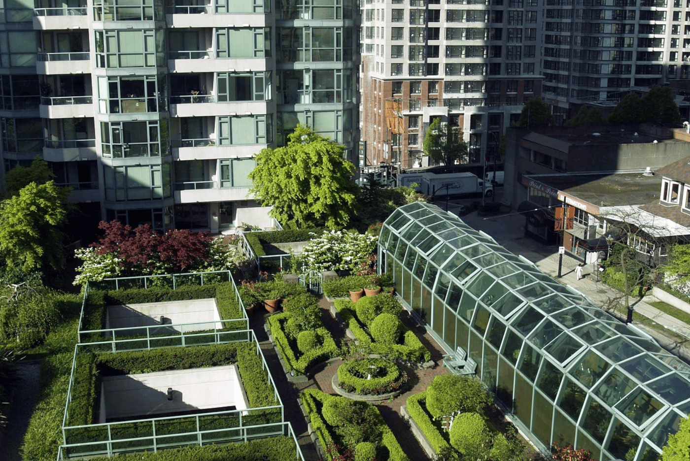 EMC Greenroofs Aalter - Blog Groendaken als sleutel tot circulair bouwen - Sociale impact voorbeeld daktuin.png