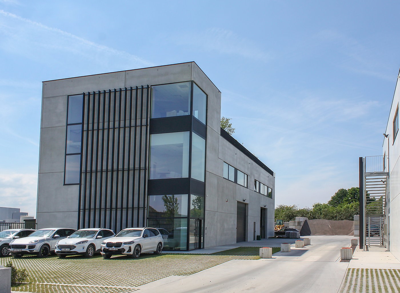 EMC Greenroofs - Site Aalter.jpg